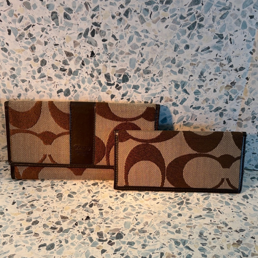 Coach Brown Signature C wallet and checkbook - Picture 2 of 7